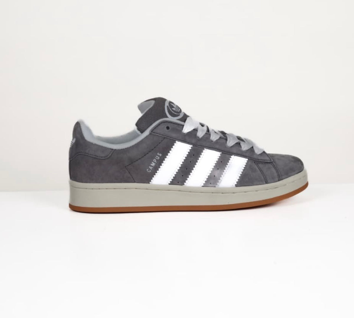 Adidas campus